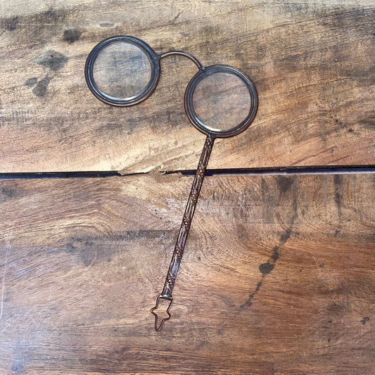 Spectacle Bronze Magnifier